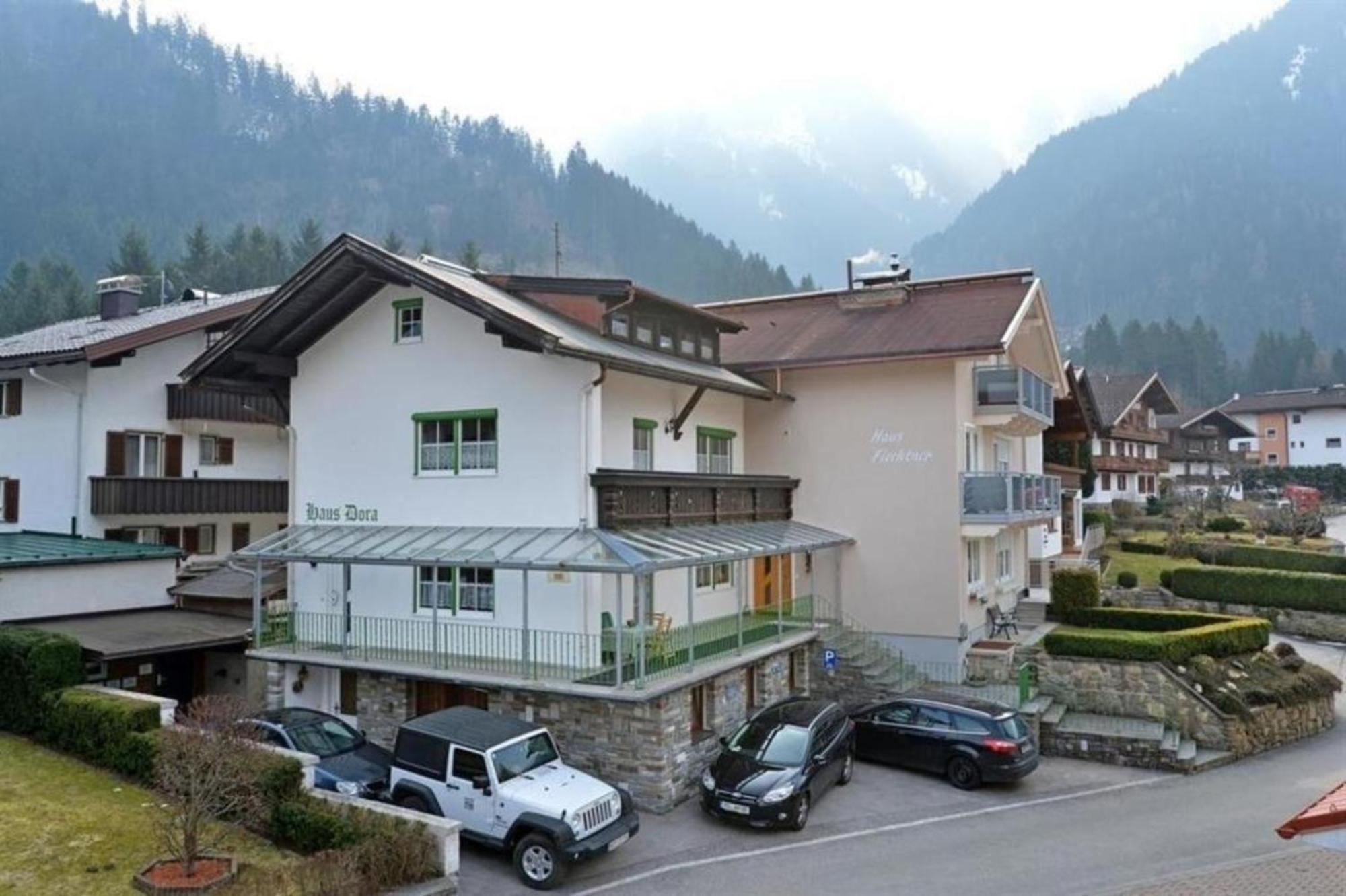Haus Dora Apartment 2 Penken Mayrhofen Kültér fotó